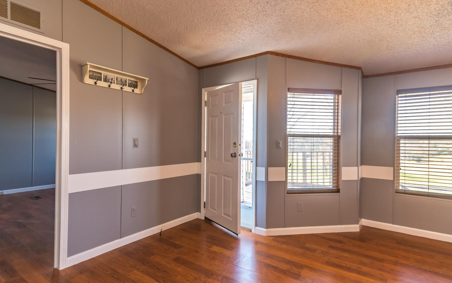 17225 Rausin Road Philadelphia, TN 37846 - Photo 6 of 34 Front Entrance