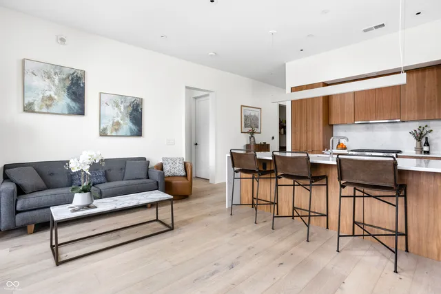 $2,600 | 877 North East Street, Unit 201A, Indianapolis, IN 46202