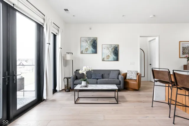 $2,600 | 877 North East Street, Unit 201A, Indianapolis, IN 46202