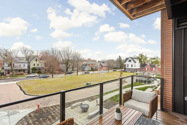 $2,600 | 877 North East Street, Unit 201A, Indianapolis, IN 46202