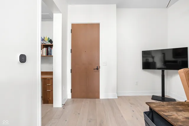 $2,600 | 877 North East Street, Unit 201A, Indianapolis, IN 46202