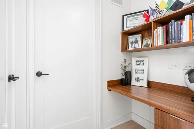 $2,600 | 877 North East Street, Unit 201A, Indianapolis, IN 46202