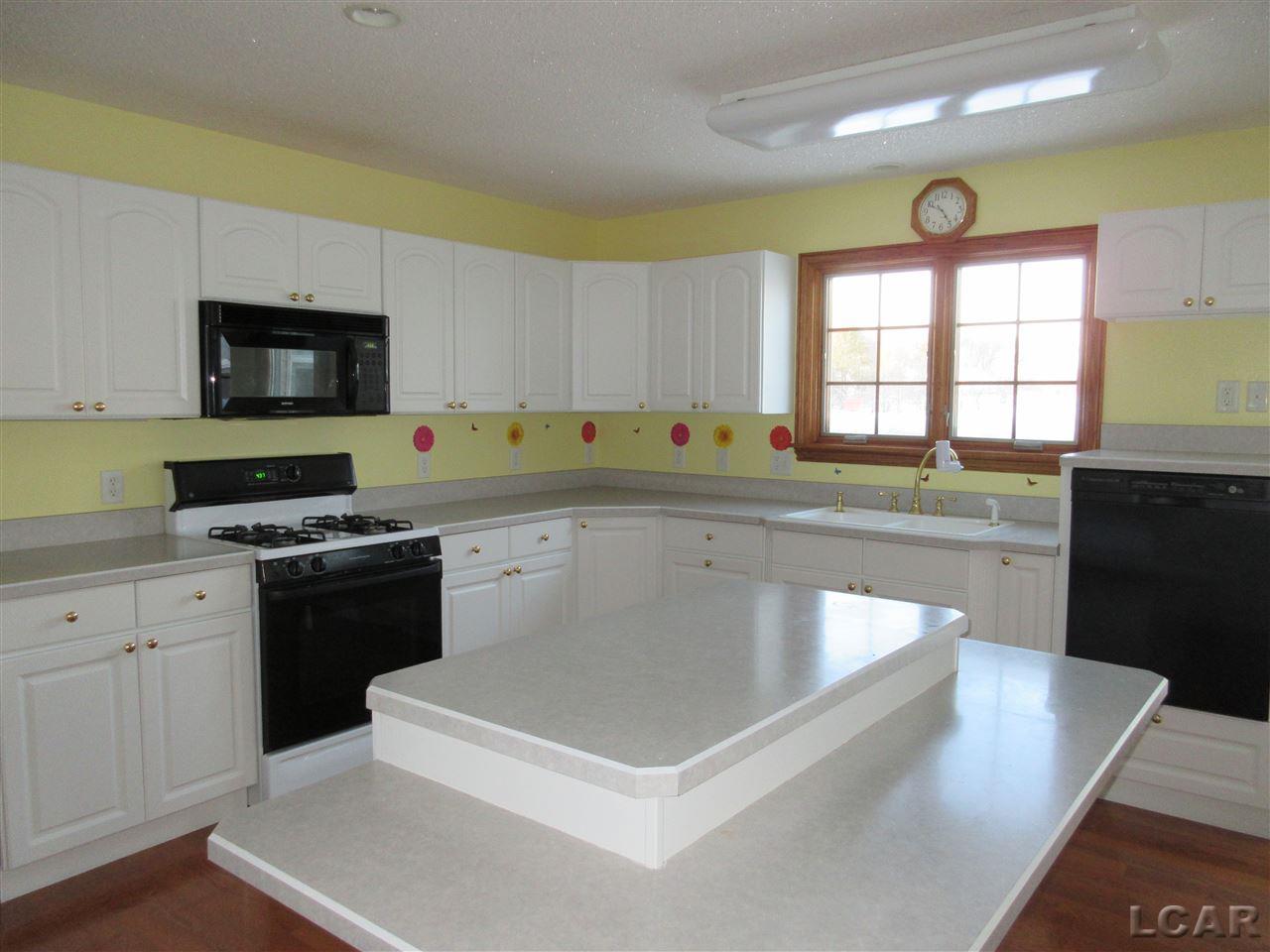 5414 Sutton Road Britton, MI 49229 - Photo 11 of 31