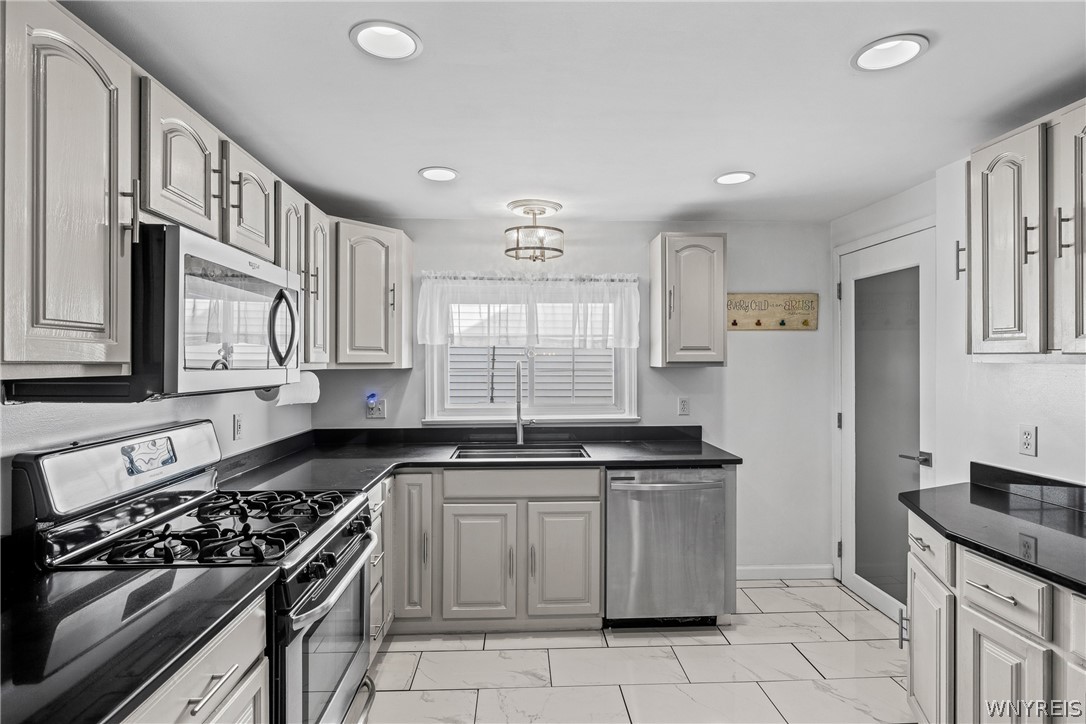 156 Harding Road Buffalo, NY 14220 - Photo 30 of 47 Gallery Image 30