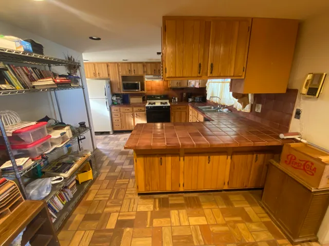 $124,900 | 435 South Rock Lake Drive, Vestaburg, MI 48891