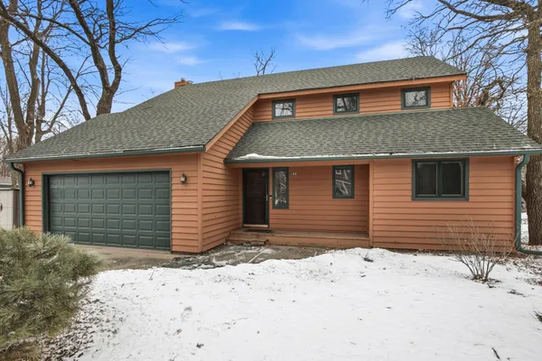 $320,000 | 122 Benton Oaks Drive, Sauk Rapids, MN 56379