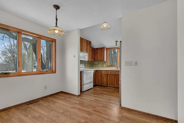 $320,000 | 122 Benton Oaks Drive, Sauk Rapids, MN 56379