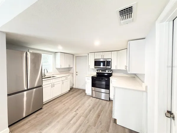 $1,699 | 2882 Sanford Avenue, Sanford, FL 32773