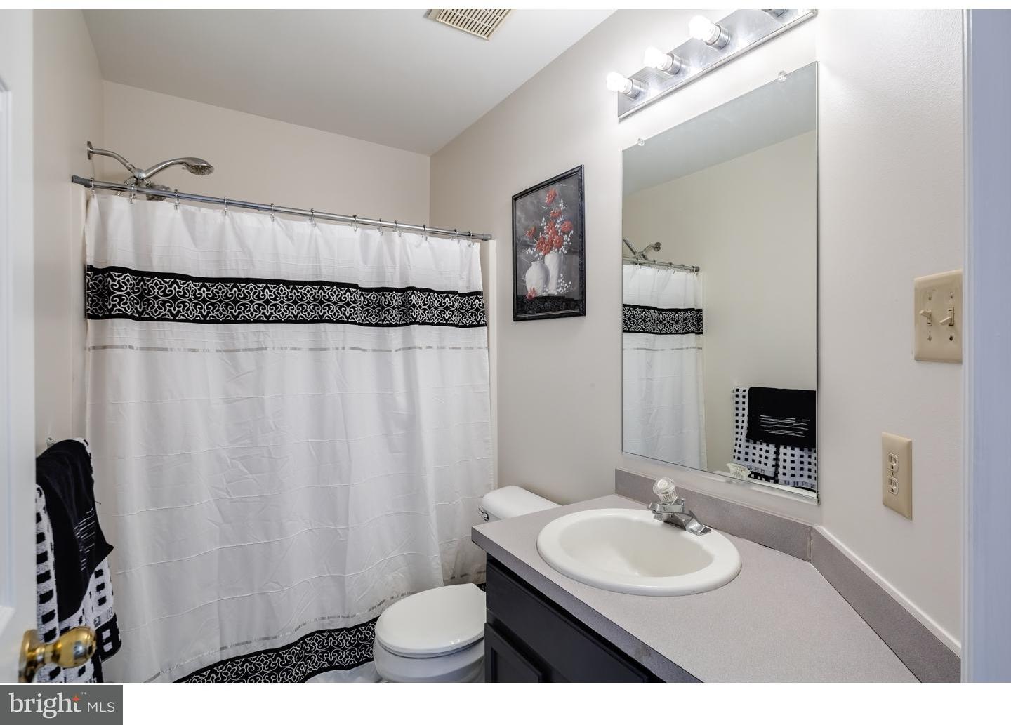 104 Heatherton Road Woolwich Township, NJ 08085 - Photo 17 of 25 Bathroom