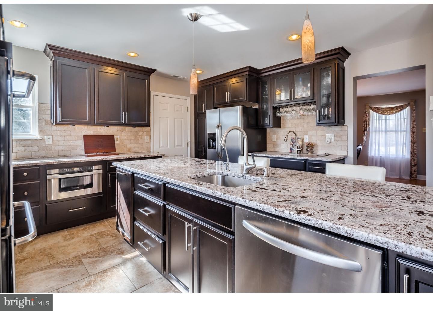104 Heatherton Road Woolwich Township, NJ 08085 - Photo 3 of 25 Kitchen