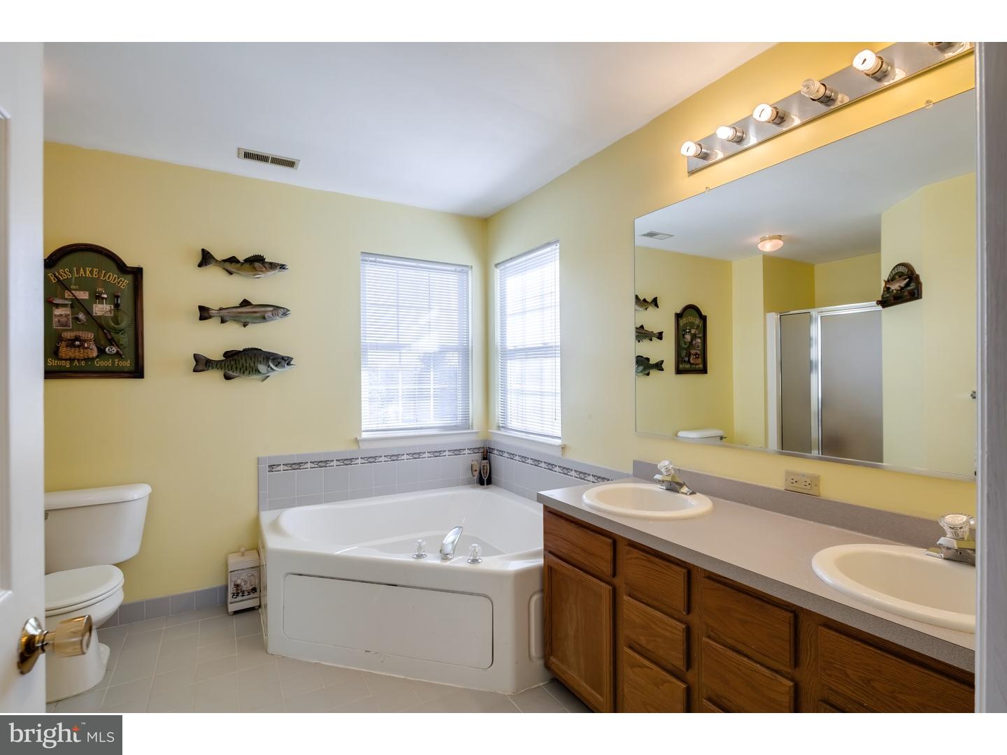 104 Heatherton Road Woolwich Township, NJ 08085 - Photo 21 of 25 Master Bathroom