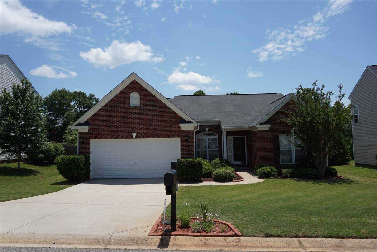 143 Castleton Circle Boiling Springs, SC 29316 - Photo 1 of 19
