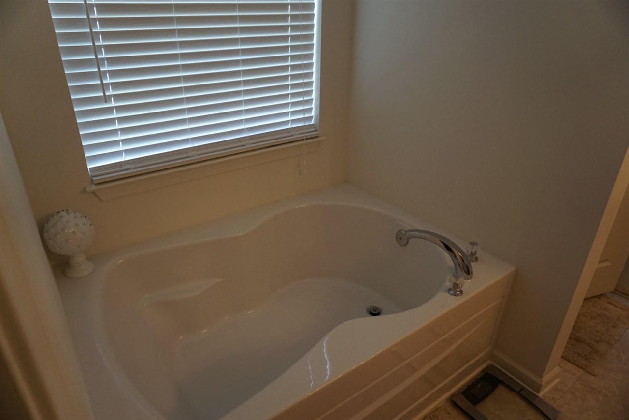 143 Castleton Circle Boiling Springs, SC 29316 - Photo 12 of 19