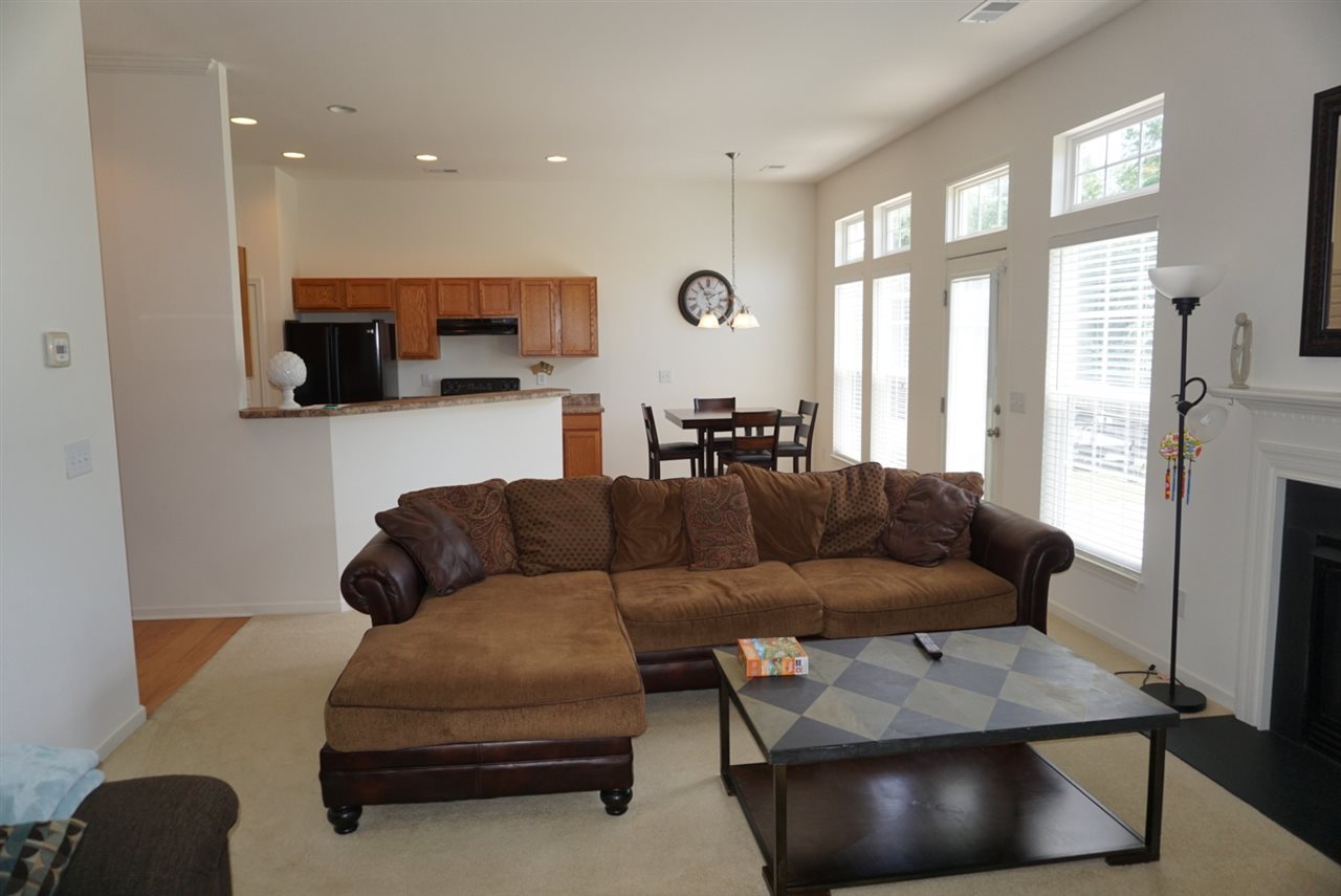 143 Castleton Circle Boiling Springs, SC 29316 - Photo 4 of 19