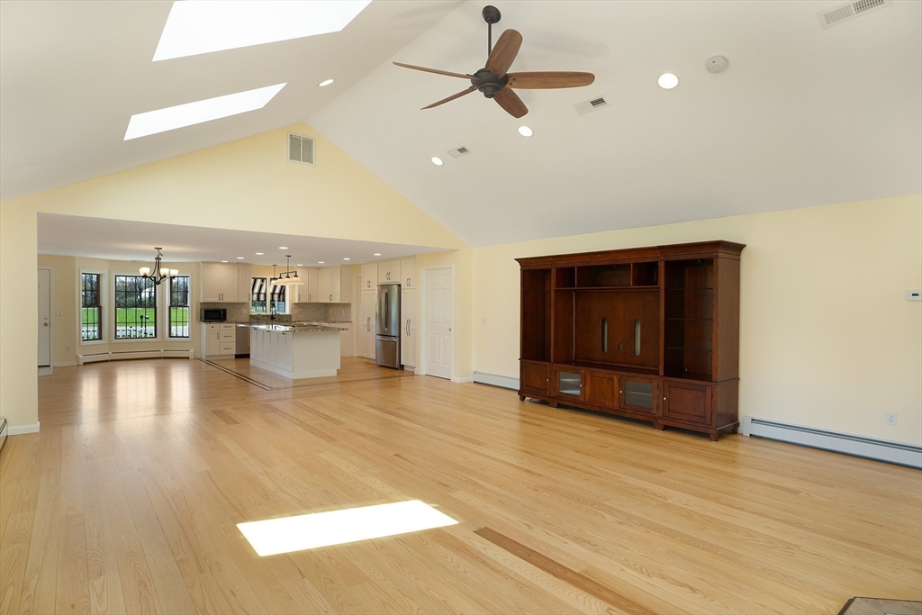 17 Fort Hill Road Easthampton, MA 01027 - Photo 12 of 42 Gallery Image 12