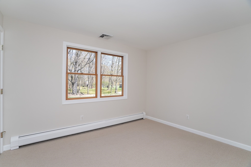 17 Fort Hill Road Easthampton, MA 01027 - Photo 19 of 42 Gallery Image 19