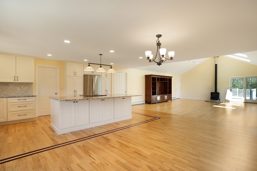 17 Fort Hill Road Easthampton, MA 01027 - Photo 10 of 42 Gallery Image 10