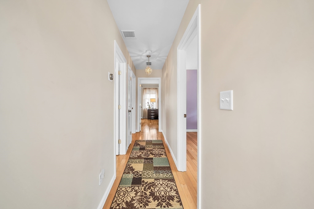 51 Barrington Road Longmeadow, MA 01106 - Photo 13 of 36