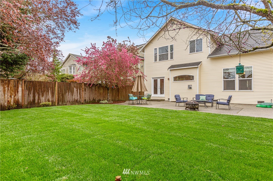 4313 147th Place Southeast Bothell, WA 98012 - Photo 28 of 29 a front view of a house with garden