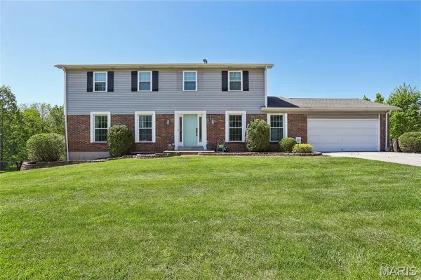 $500,000 | 571 Arblay Place, Manchester, MO 63011