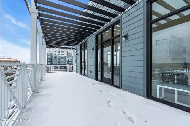 $2,000 | 19 Carr Avenue, Unit 210, Keansburg, NJ 07734