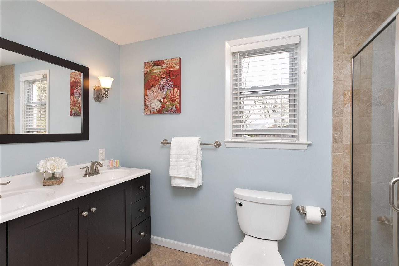3621 Corbin Street Raleigh, NC 27612 - Photo 10 of 23 Photo 10