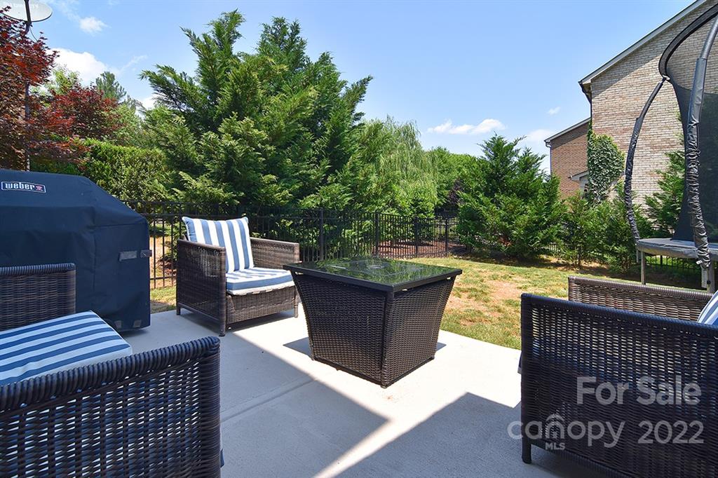 9739 Wheatfield Road Charlotte, NC 28277 - Photo 34 of 37 Gallery Image 34
