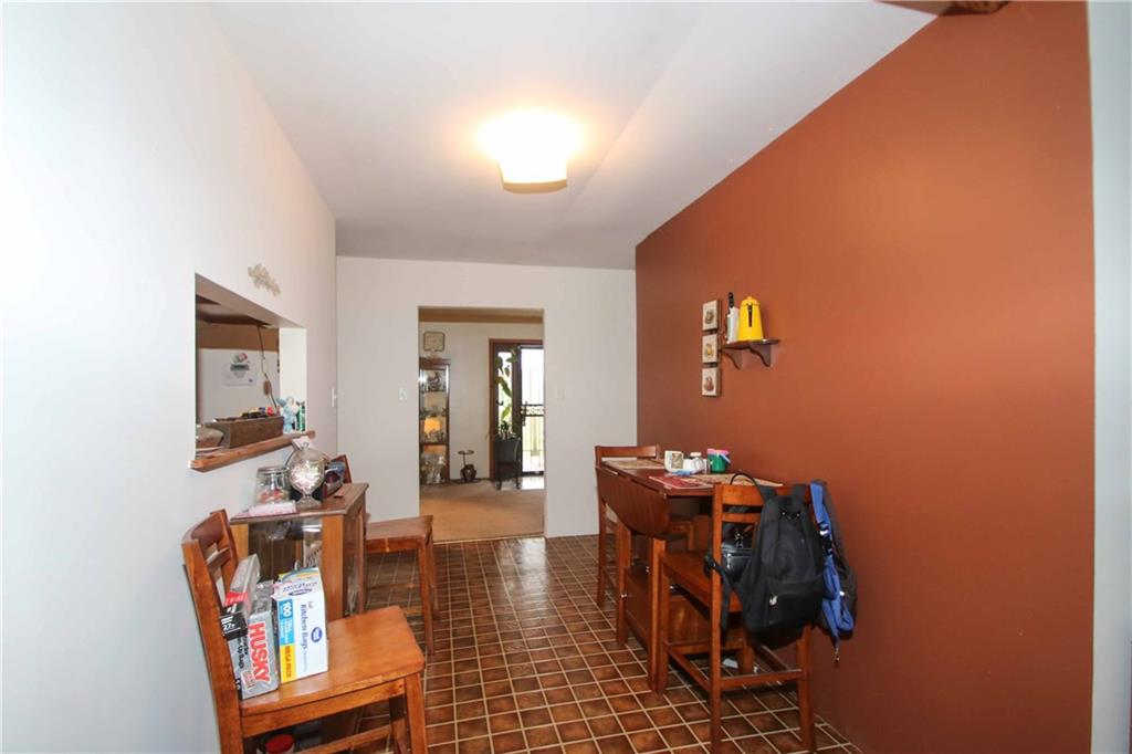 7924 Laverne Road Indianapolis, IN 46217 - Photo 6 of 22 Gallery Image 6