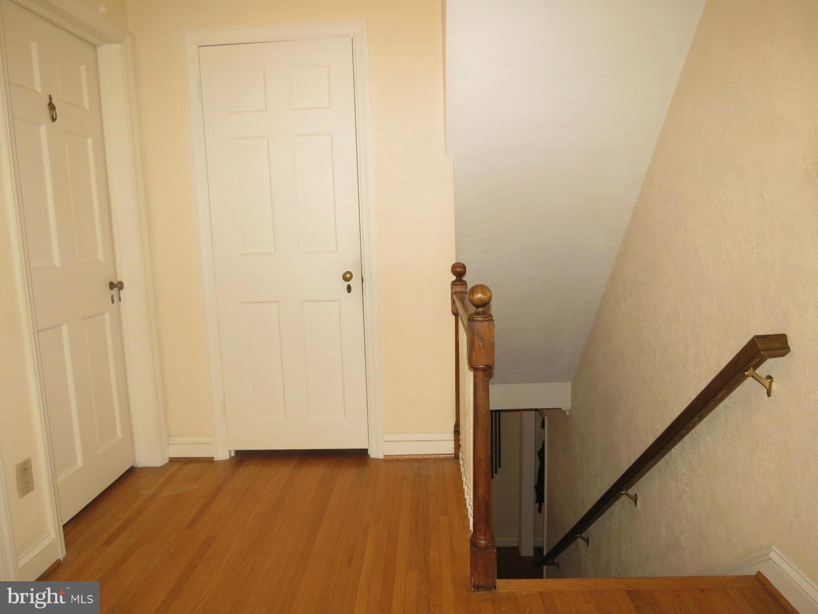 502 North Main Street Mount Airy, MD 21771 - Photo 18 of 27 a view of an entryway