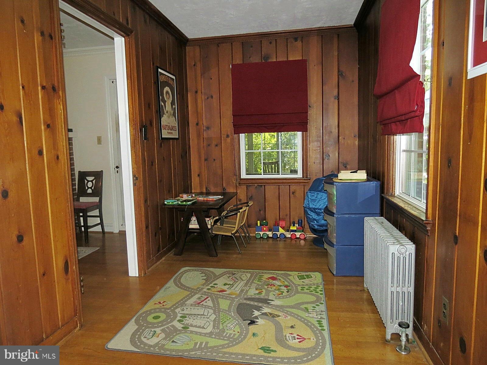 502 North Main Street Mount Airy, MD 21771 - Photo 10 of 27 a living room with furniture rug and window