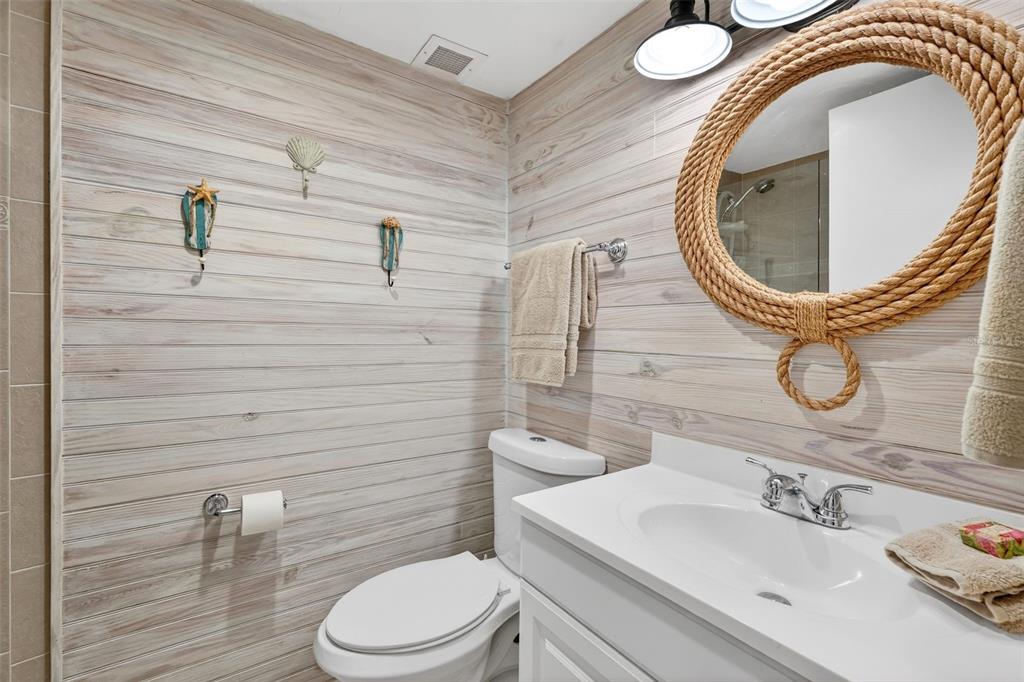 633 Alhambra Road, Unit 205 Venice, FL 34285 - Photo 23 of 36 Gallery Image 23