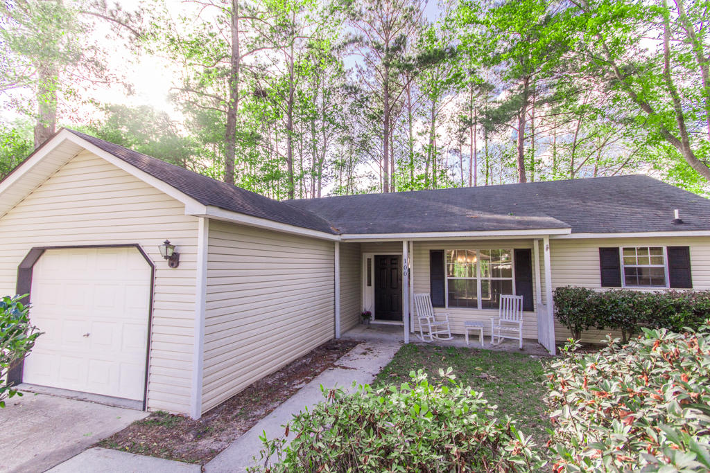 100 Jigsaw Road Summerville, SC 29485 - Photo 2 of 14 IMG_1545