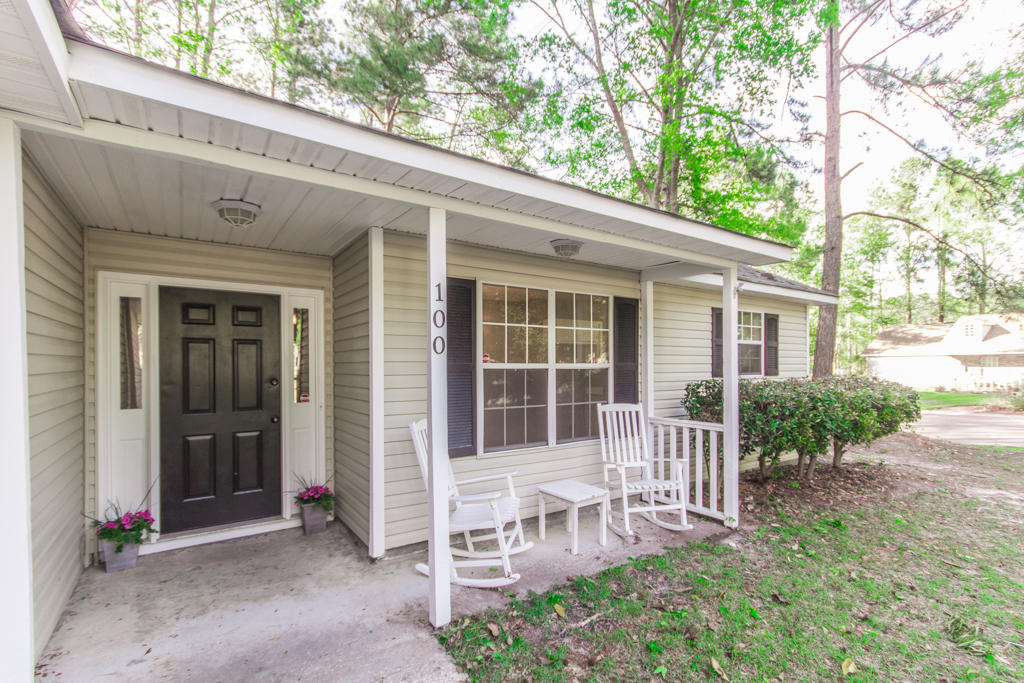 100 Jigsaw Road Summerville, SC 29485 - Photo 3 of 14 IMG_1546