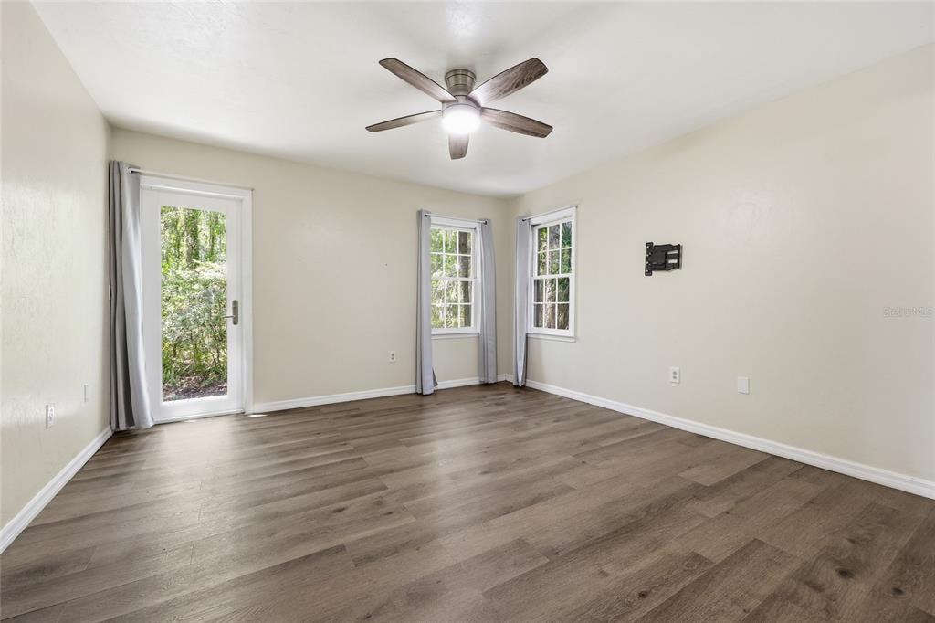 8502 Southwest 52 Place Gainesville, FL 32608 - Photo 14 of 32