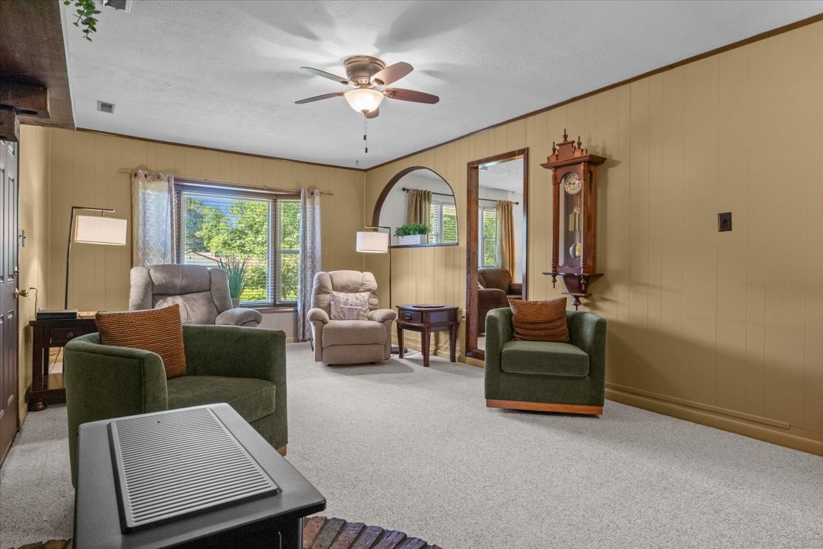 555 Lakeview Court Tennessee Ridge, TN 37178 - Photo 18 of 44