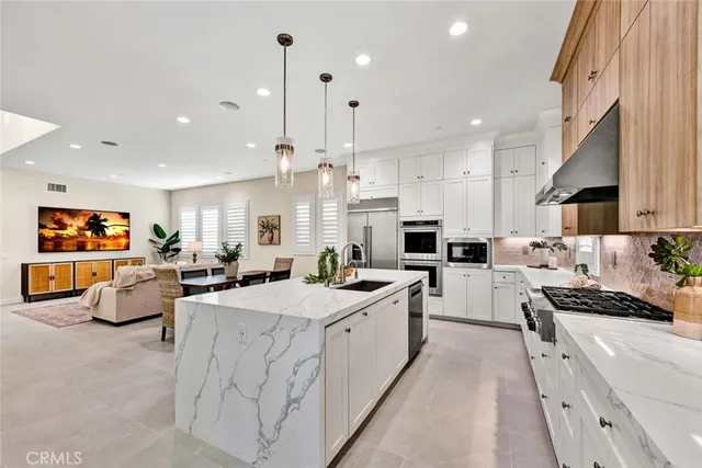 $2,389,000 | 98 Pinnacle Drive, Lake Forest, CA 92630