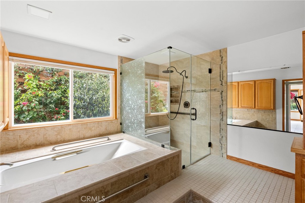 832 Onstott Road Lompoc, CA 93436 - Photo 19 of 46 Primary #2 ensuite with soaking tub and shower