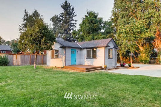 224 Southwest Roxbury Street Seattle, WA 98106 - Photo 1 of 11 Gallery Image 1