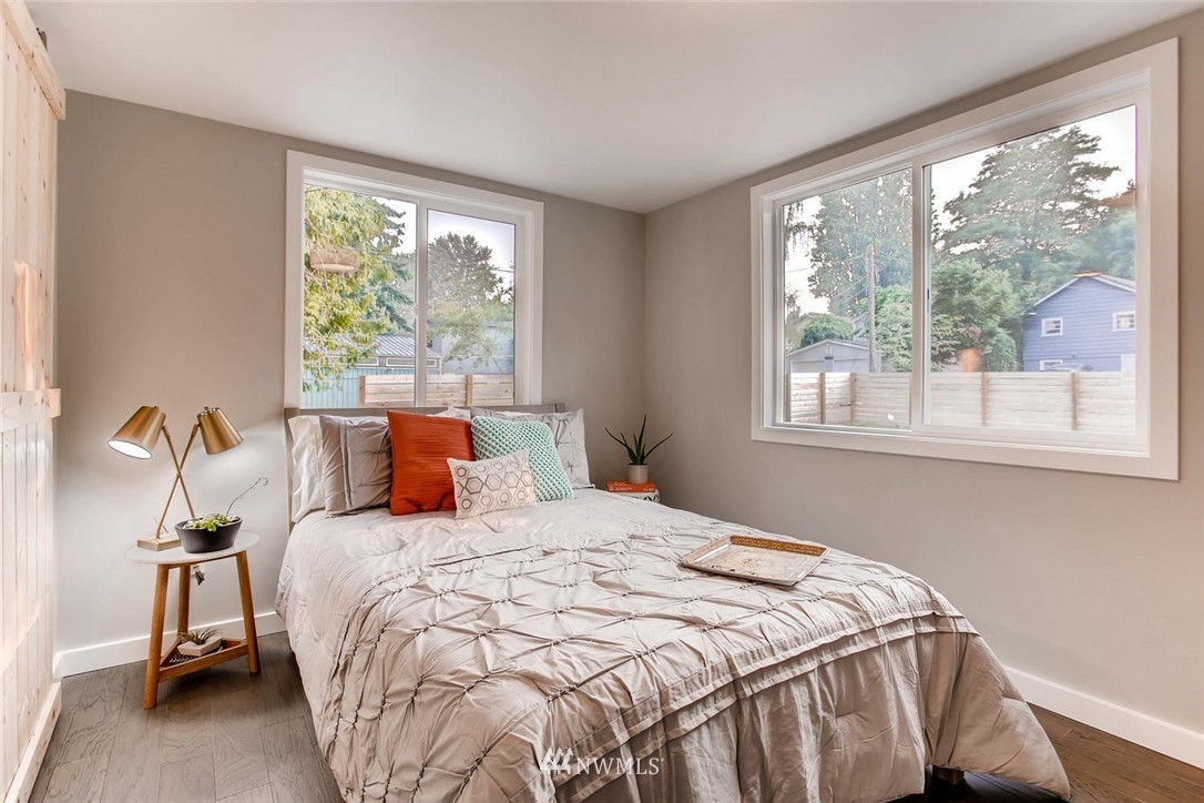 224 Southwest Roxbury Street Seattle, WA 98106 - Photo 8 of 11 Gallery Image 8