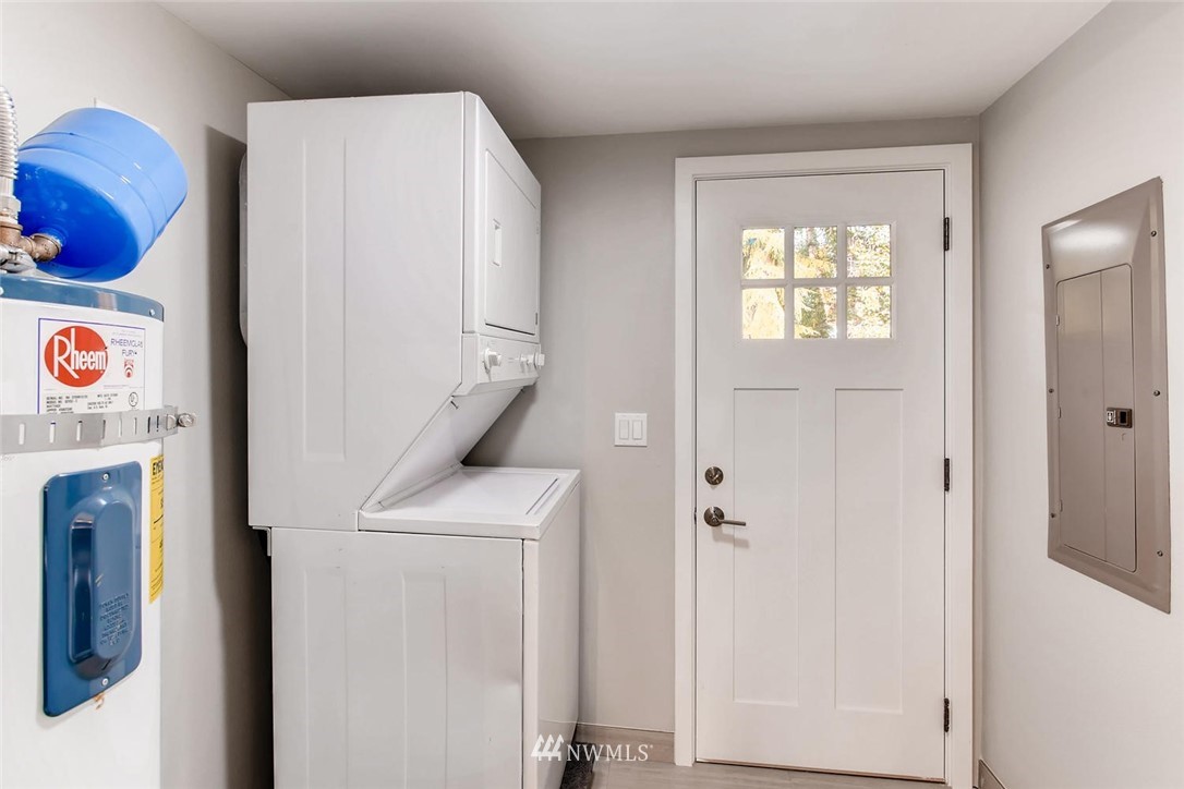 224 Southwest Roxbury Street Seattle, WA 98106 - Photo 10 of 11 Gallery Image 10