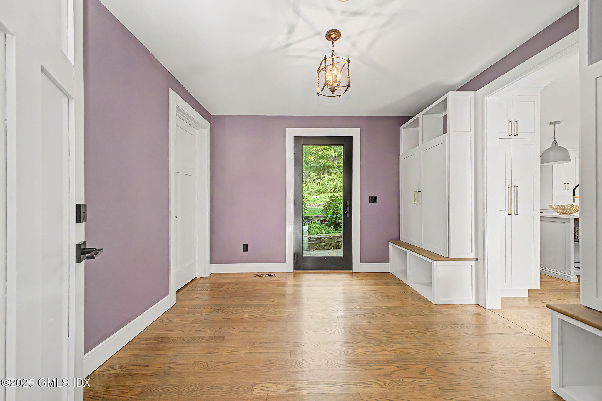 248 Stanwich Road Greenwich, CT 06830 - Photo 14 of 39 81-web-or-mls-248-stanwich-rd