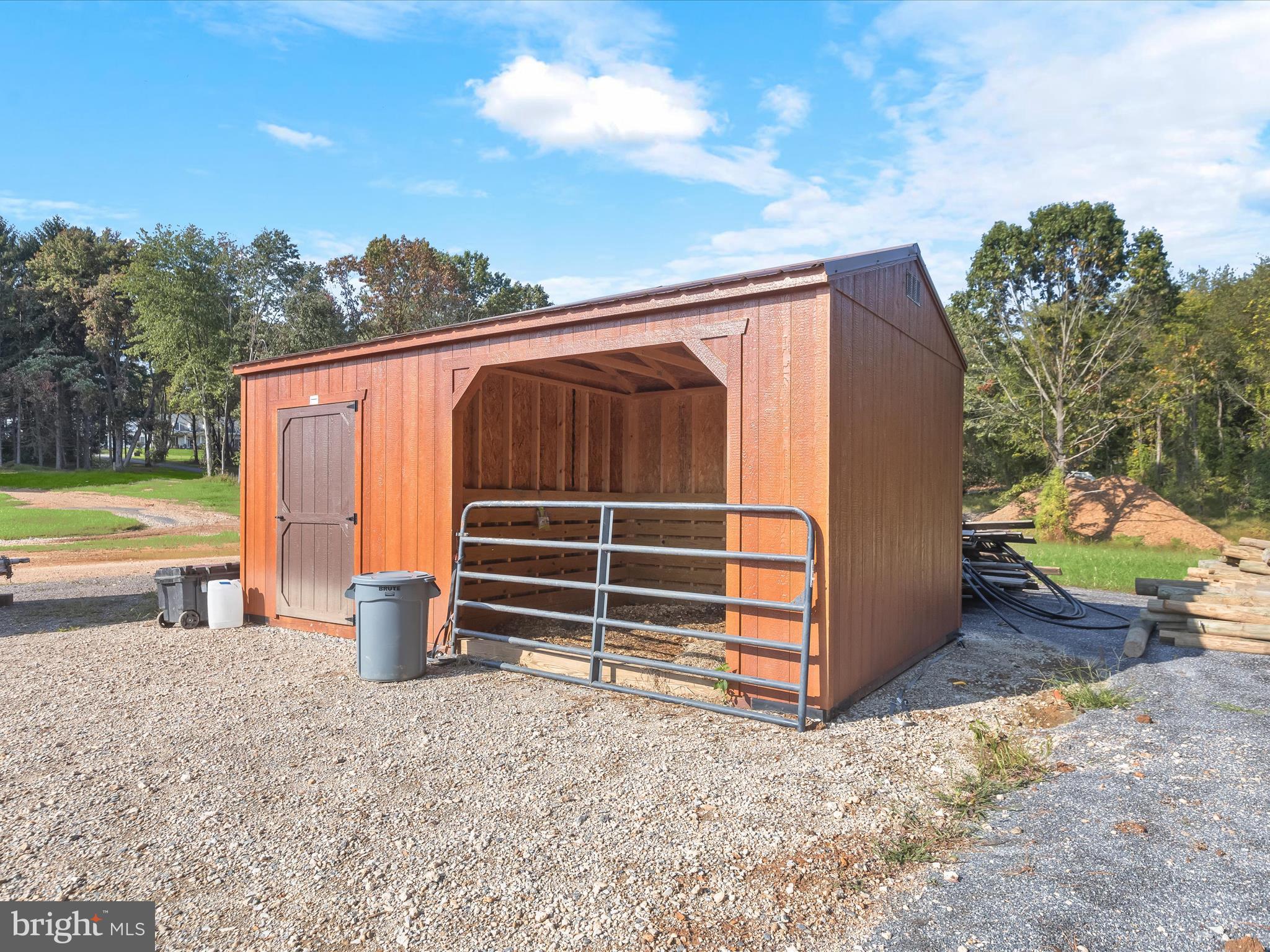 6270 Davis Road Woodbine, MD 21797 - Photo 68 of 88 Run-in Shed with Tack Room
