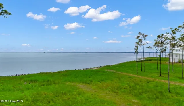 $400,000 | 770 Preservation Road, Oriental, NC 28571