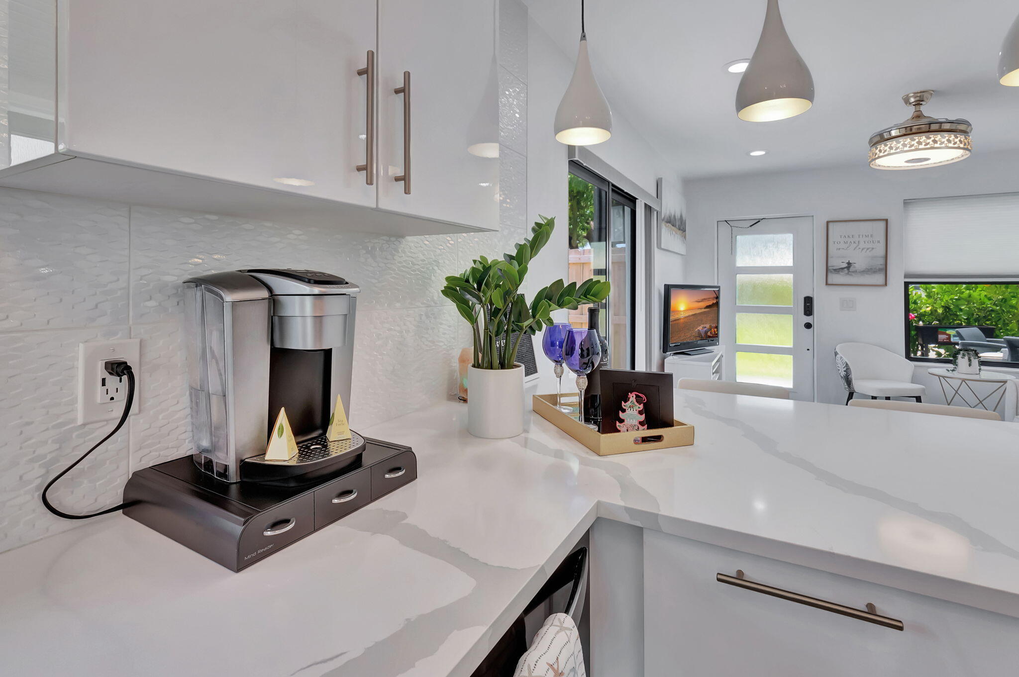 201 Southeast 7th Street Delray Beach, FL 33483 - Photo 13 of 31 The Kitchen