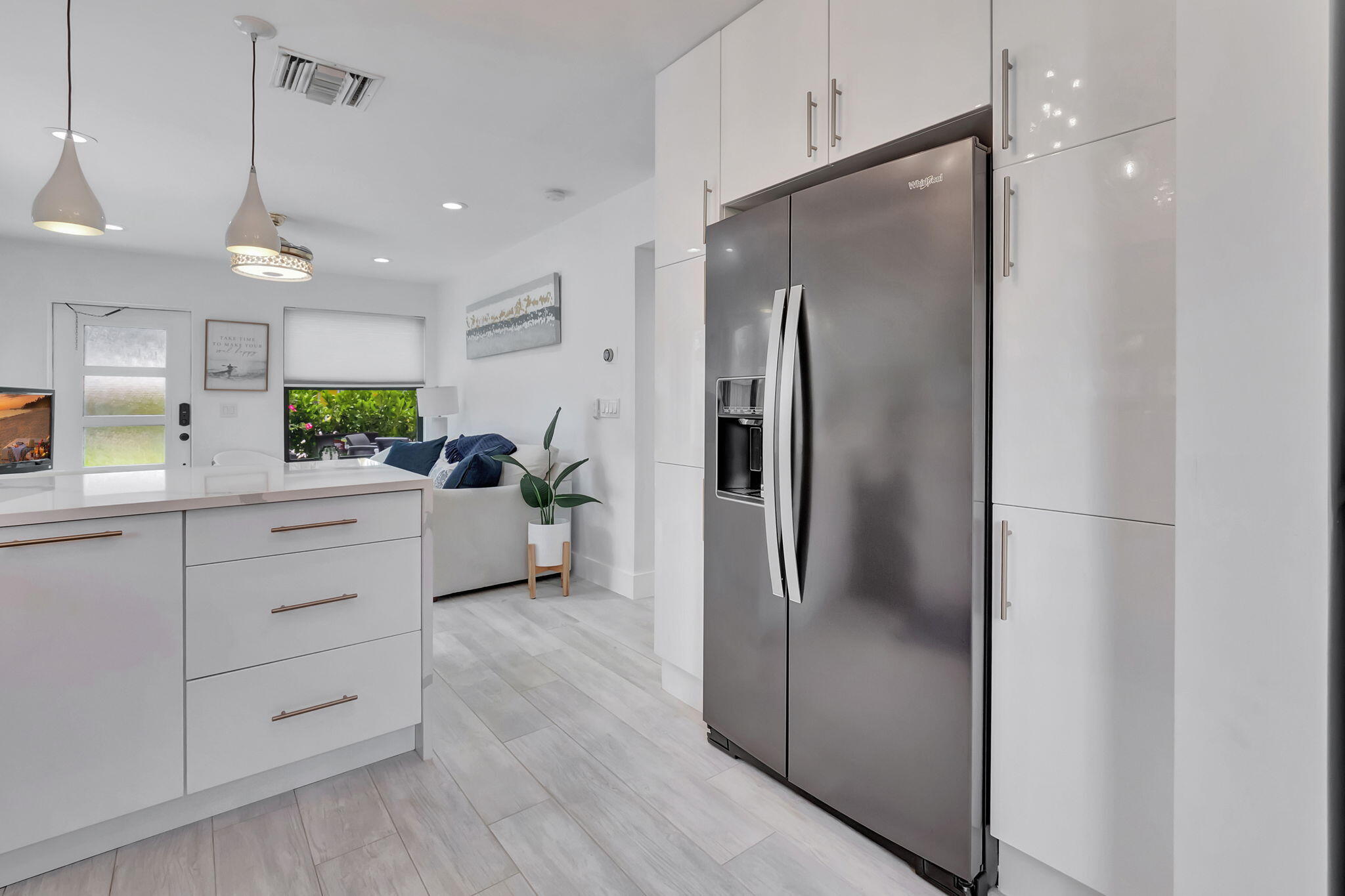 201 Southeast 7th Street Delray Beach, FL 33483 - Photo 21 of 31 Modern Kitchen