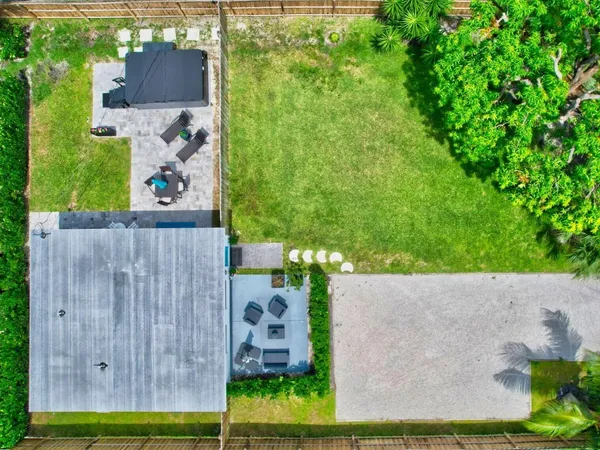 $3,700 | 201 Southeast 7th Street, Delray Beach, FL 33483
