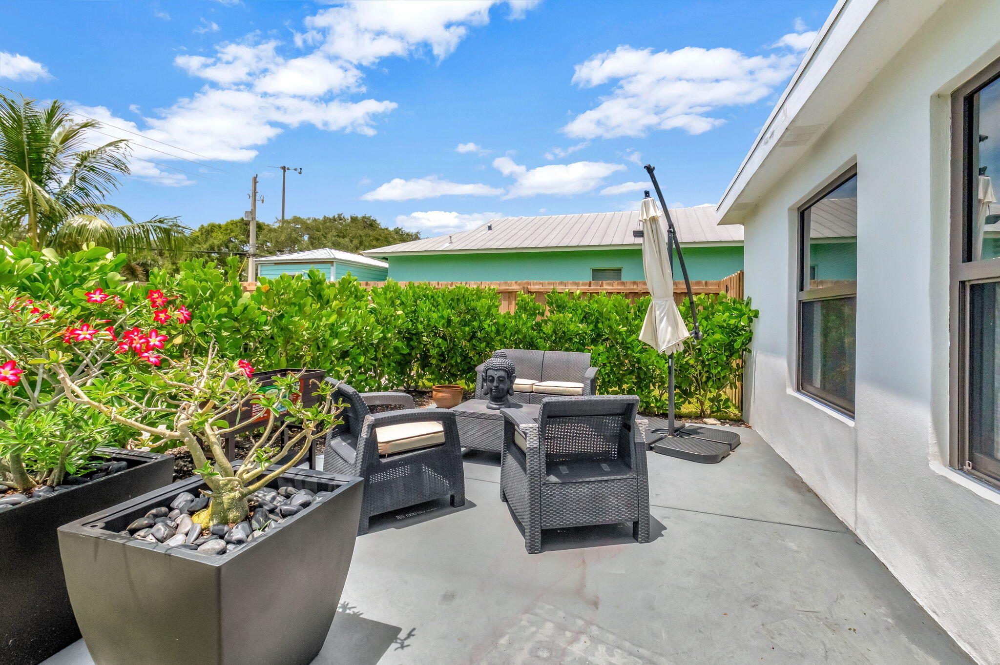 201 Southeast 7th Street Delray Beach, FL 33483 - Photo 7 of 31 Outdoor patio in Front