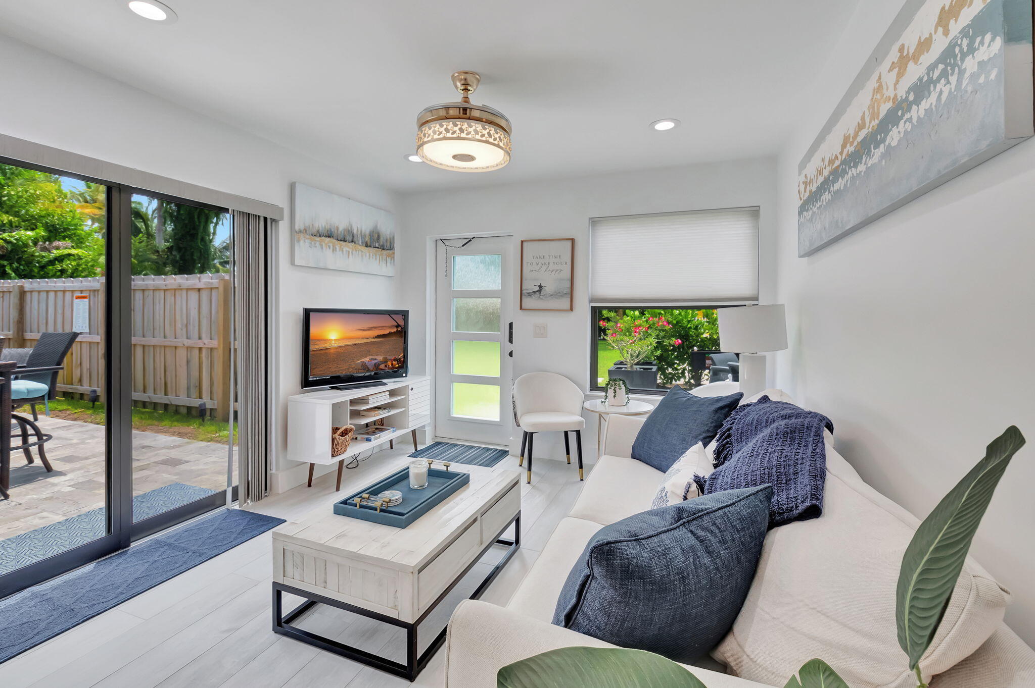 201 Southeast 7th Street Delray Beach, FL 33483 - Photo 10 of 31 43-web-or-mls-DSC_8127