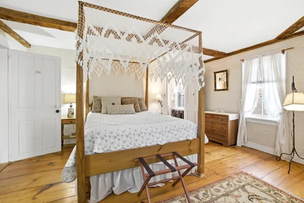 $1,500,000 | 235 Windsor Road, Hillsborough, NH 03244