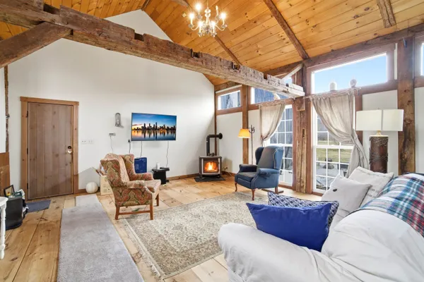 $1,500,000 | 235 Windsor Road, Hillsborough, NH 03244